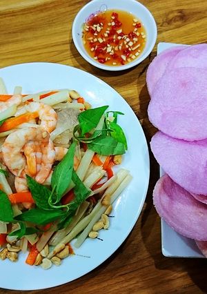 Hình của món Gỏi ngó sen tôm thịt.