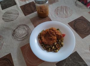 Una foto de Judías de carilla con boloñesa vegana