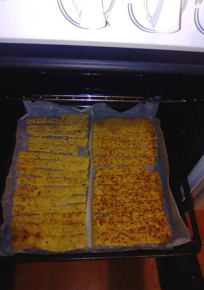 Una foto de Snack palitos de queso y de semillas