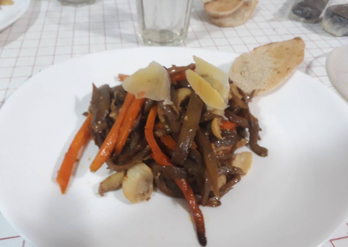 Wok de zanahorias,berengenas y champiñones