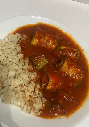Cukkini tekercsek paradicsomszósszal recept fotója