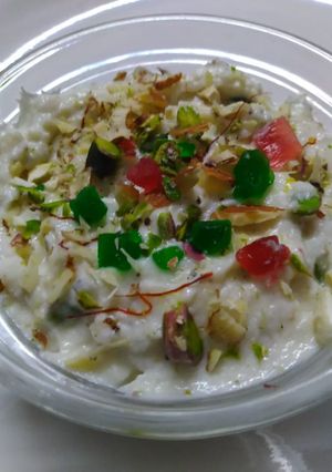 A picture of Tutti frutti dry fruits shreekhand.