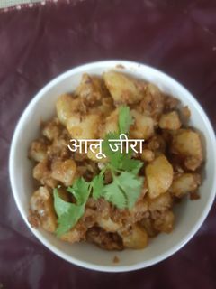 जीरा आलू (jeera aloo recipe in Hindi) रेसिपी मुख्य फोटो