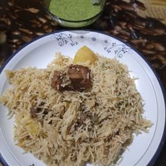 A picture of Beef pulao.