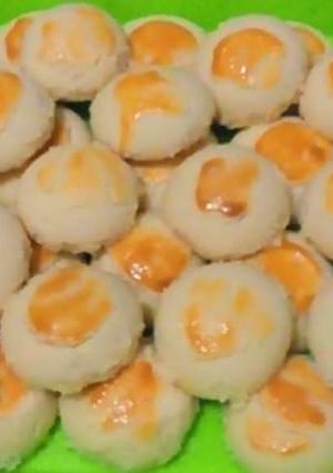 A picture of Naan khatae.