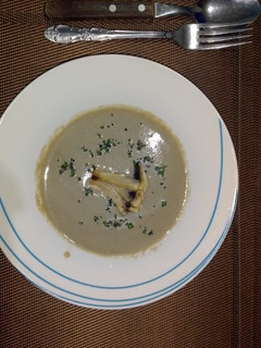 Una foto de Crema de champiñones exquisita