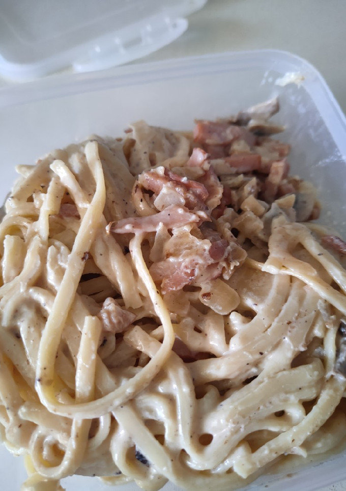 Una foto de Espaguetis carbonara