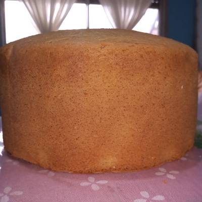 Bizcocho de vainilla ideal para torta doble altura. Es una miga bien  compacta Receta de Jacqueline Fernández- Cookpad