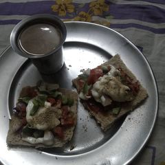A picture of Bread pizza(healthy Pizza).