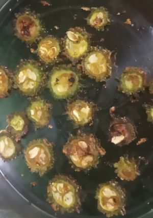 মচমচে করল্লা ভাজি রেসিপির প্রধান ছবি