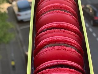 Macarons au framboises et au chocolat