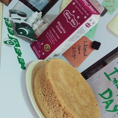 A picture of Basic vanilla sponge.