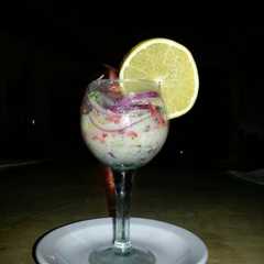 Una foto de Ceviche de pescado con naranja 