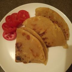 A picture of Soft Garlic chapatis.
