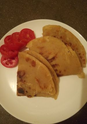 A picture of Soft Garlic chapatis.