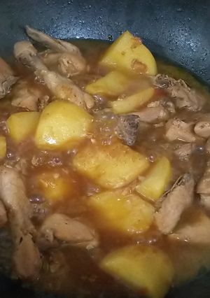 A picture of Indonesian Style Chicken Stew/ Semur Ayam.