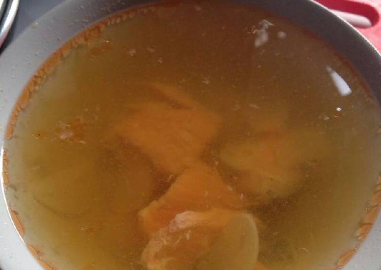 Cara Menyiapkan Salmon soup Lezat