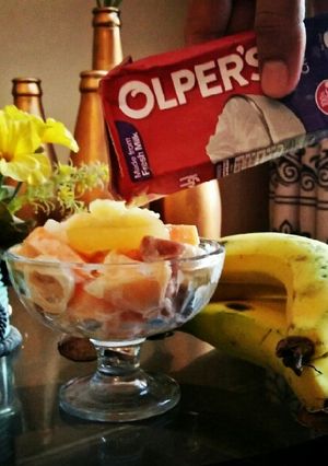 A picture of Cream fruit chaat.