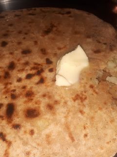 गोभी का पराठा (Gobhi ka paratha recipe in Hindi) रेसिपी मुख्य फोटो