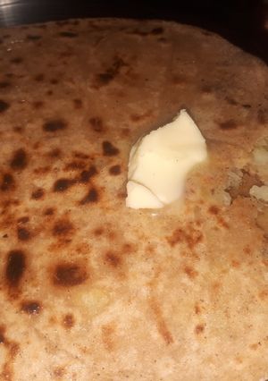 गोभी का पराठा (Gobhi ka paratha recipe in Hindi) रेसिपी मुख्य फोटो