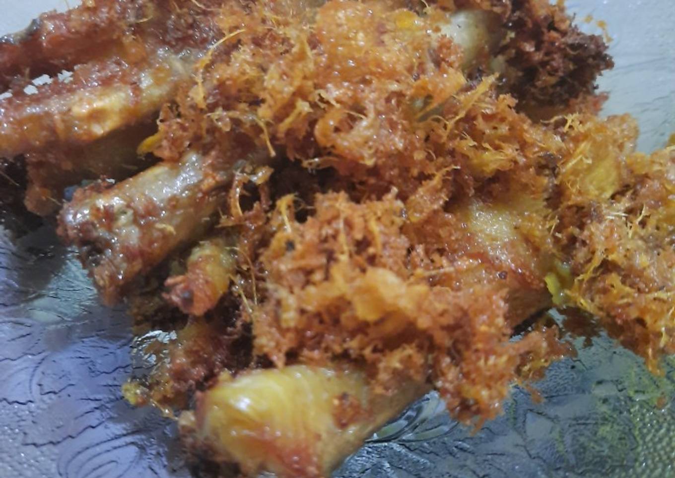 Ceker ayam lengkuas krispi