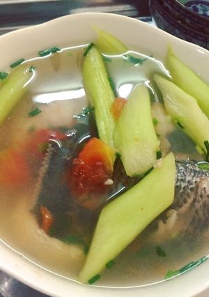 Hình của món Canh chua cá sộp dọc mùng.
