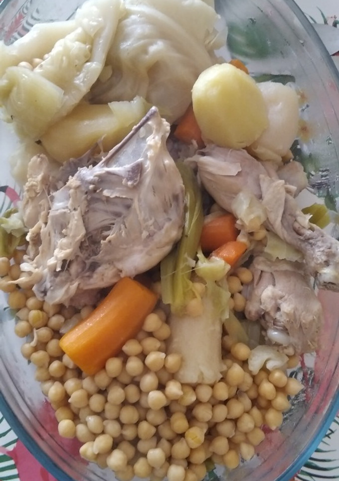 Una foto de Cocido con verdura y pollo