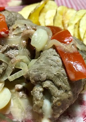 Una foto de Rollers rellenos, con papas 🥔 rústicas