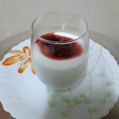 A picture of Pana cotta.