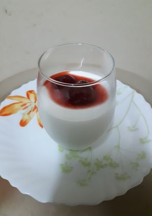 A picture of Pana cotta.