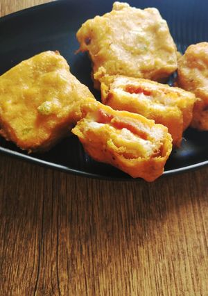 A picture of Stuff cheese chutney pakora.