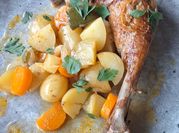 Une photo de poulet pomme grenaille