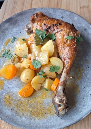 Une photo de Poulet au paprika fumé et légumes rôtis