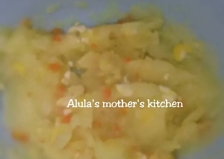 Cara Gampang Membuat MPASI pure kentang siram kaldu ayam toping jagung, wortel, ayam yang Menggugah Selera
