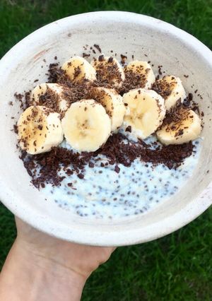 Una foto de Puding de vainilla banana y chocolate