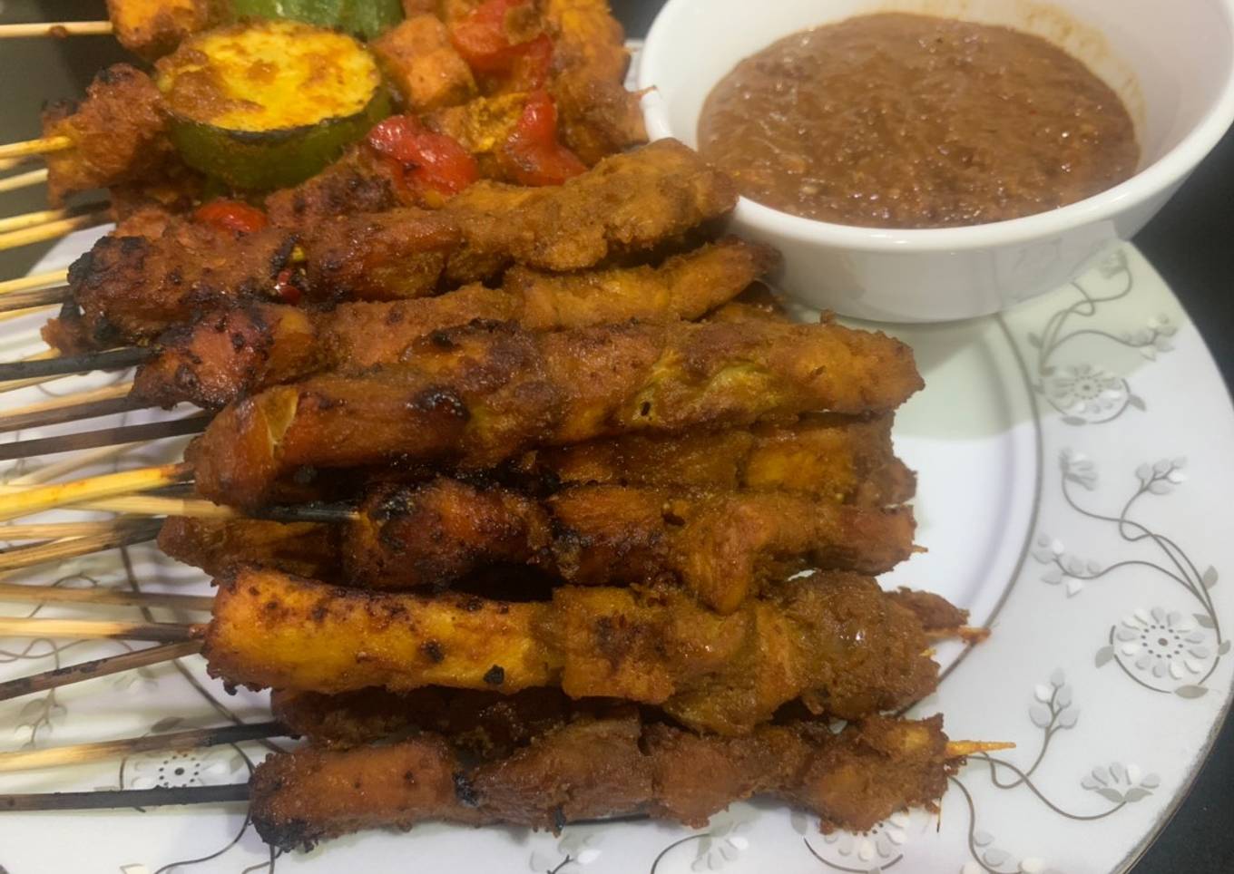 Sate ayam saus kacang