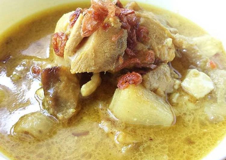 Kare Ayam Kentang