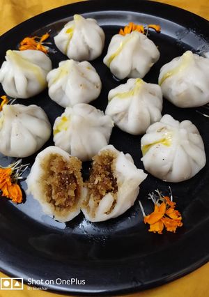 A picture of Ukdi che modak.