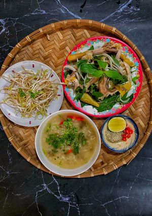 Hình của món Cháo Gà Xé.