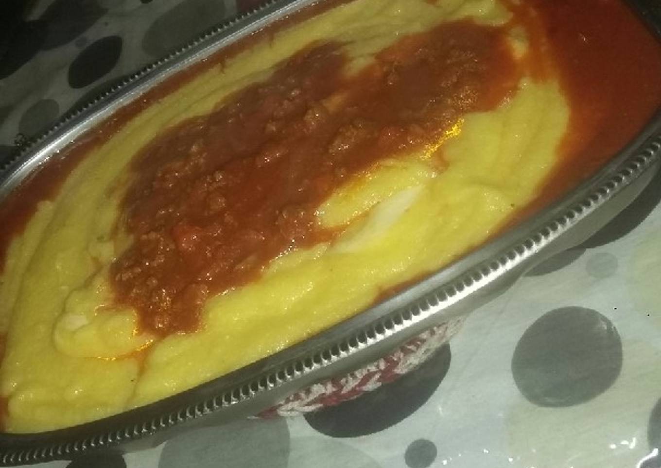 Polenta con bolognesa