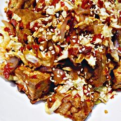 A picture of Tofu/wara.