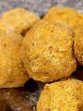 Aata Haldi Laddu