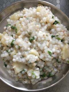 साबूदाना की खिचड़ी (sabudana ki khichdi recipe in Hindi) रेसिपी मुख्य फोटो