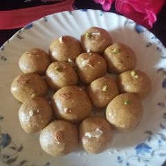 A picture of Besan Laddoo.
