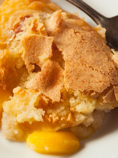 Una foto de Duraznos cobbler