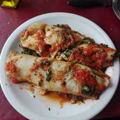 A picture of Canelones de acelga con tuco.