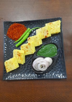 લાઈવ ઢોકળા (Live Dhokla Recipe In Gujarati) રેસીપી મુખ્ય ફોટો