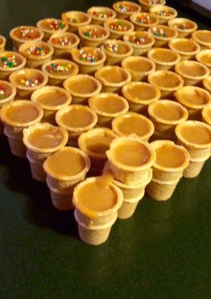 Una foto de Conitos rellenos de dulce de leche