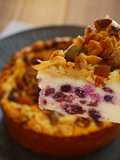 Easy! Nuts and Dried Berry Baked Cheesecake