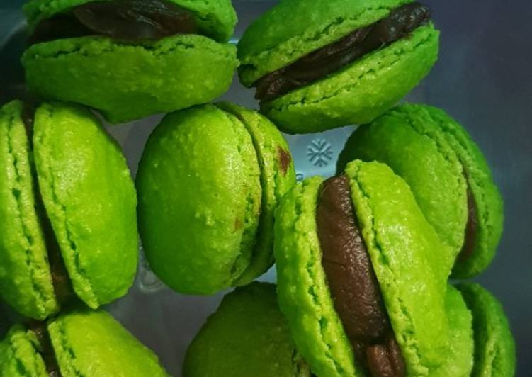 Langkah Mudah untuk Menyiapkan French Macarons With Chocolate Ganache Filling Anti Gagal